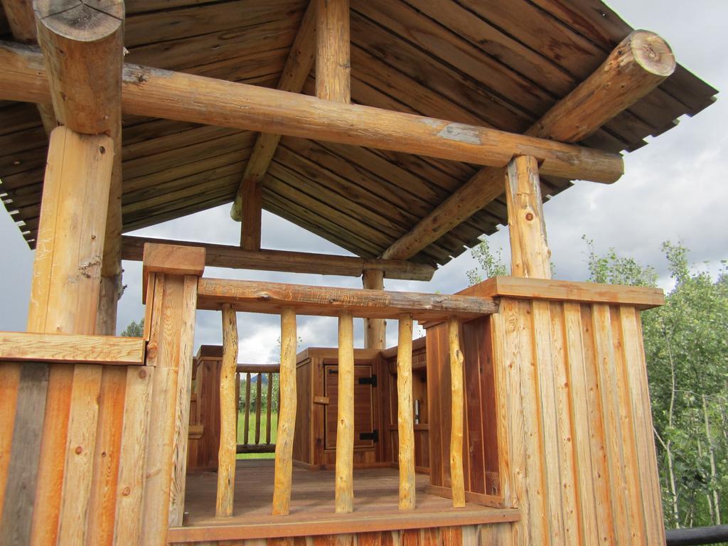 Ldr Lodge - Last Dollar Ranch Smithers Ngoại thất bức ảnh
