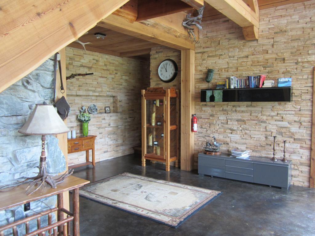 Ldr Lodge - Last Dollar Ranch Smithers Phòng bức ảnh